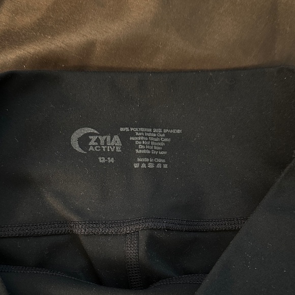 Classic Black Kids Leggings - Picture 2 of 2